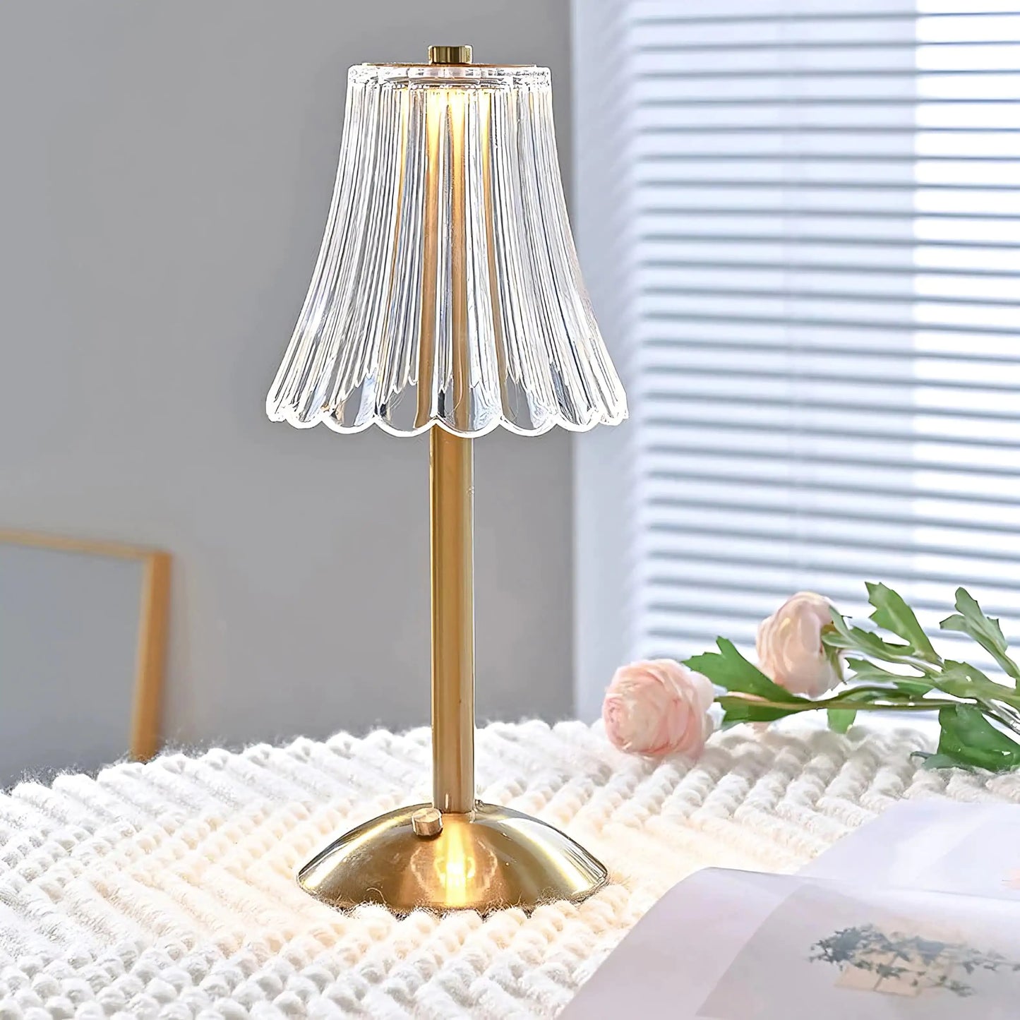 Iris Rechargeable Table Lamp