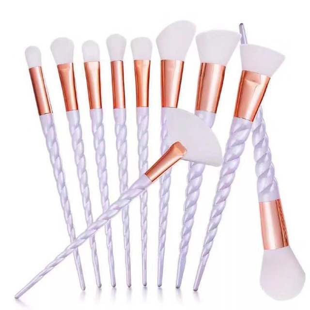 Our professional-grade makeup brush set, perfect for achieving any look with ease and precision.